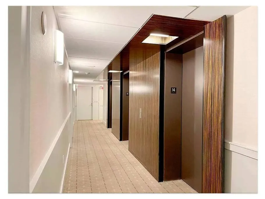 Comfy 1 Bedroom & Den Condo In Downtown Toronto 1 Queen & 1 Single Bed Canada
